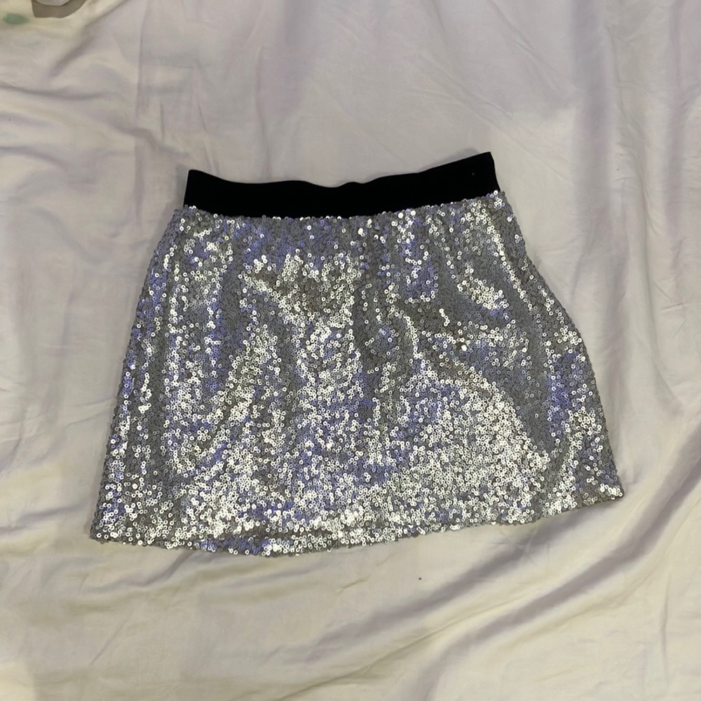 Robbi & Nikki sequin skirt